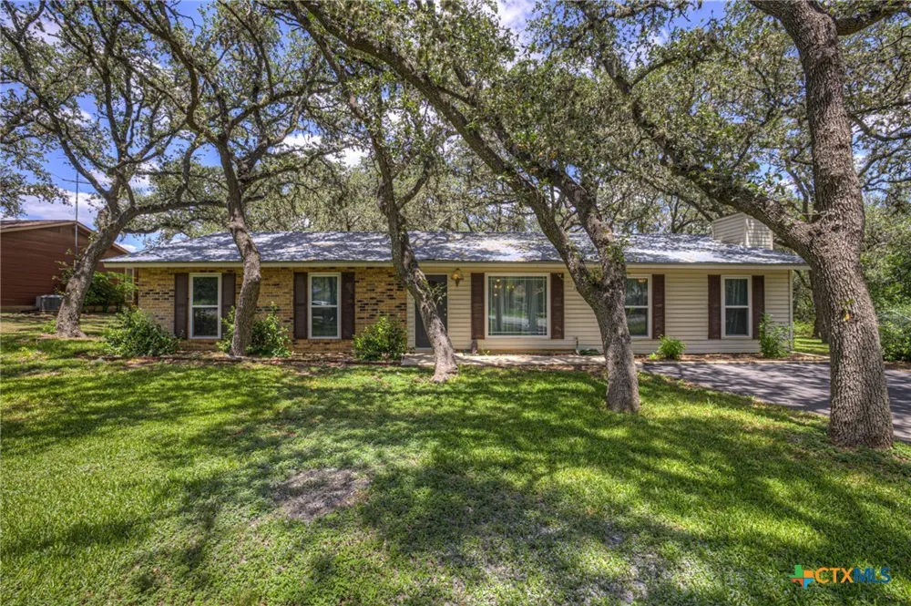 208 Reimer Avenue San Marcos, TX 78666