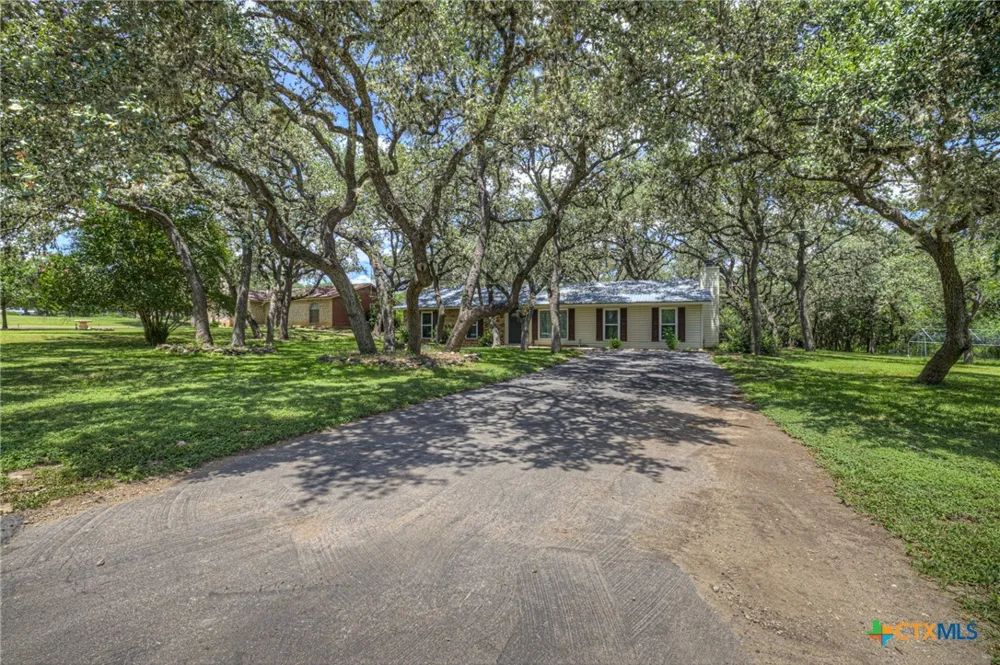 208 Reimer Avenue San Marcos, TX 78666