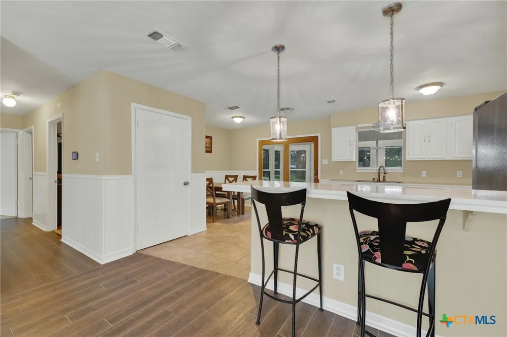 208 Reimer Avenue San Marcos, TX 78666