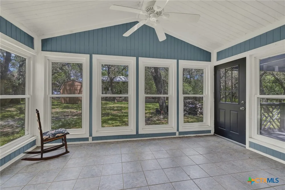 208 Reimer Avenue San Marcos, TX 78666