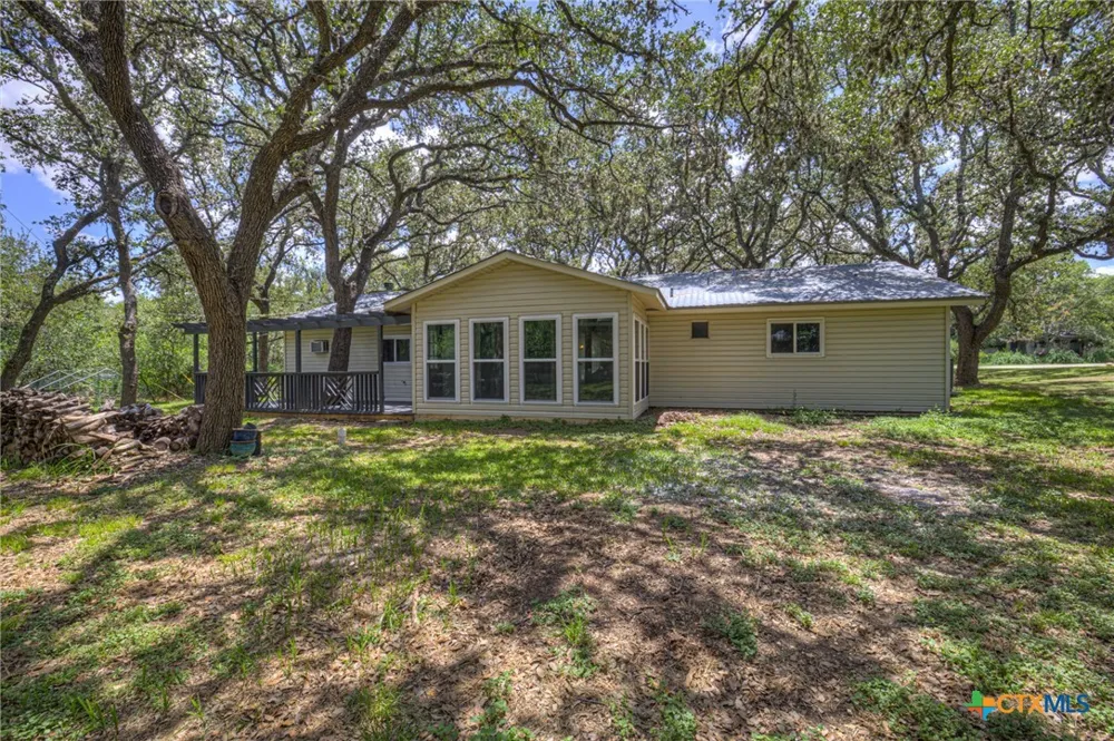 208 Reimer Avenue San Marcos, TX 78666