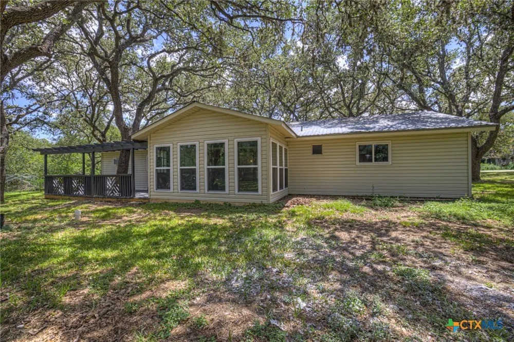 208 Reimer Avenue San Marcos, TX 78666