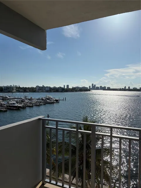 7545 E Treasure Dr #5G