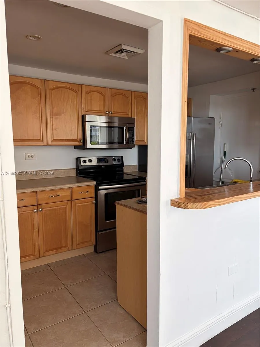 7545 E Treasure Dr #5G North Bay Village, FL 33141