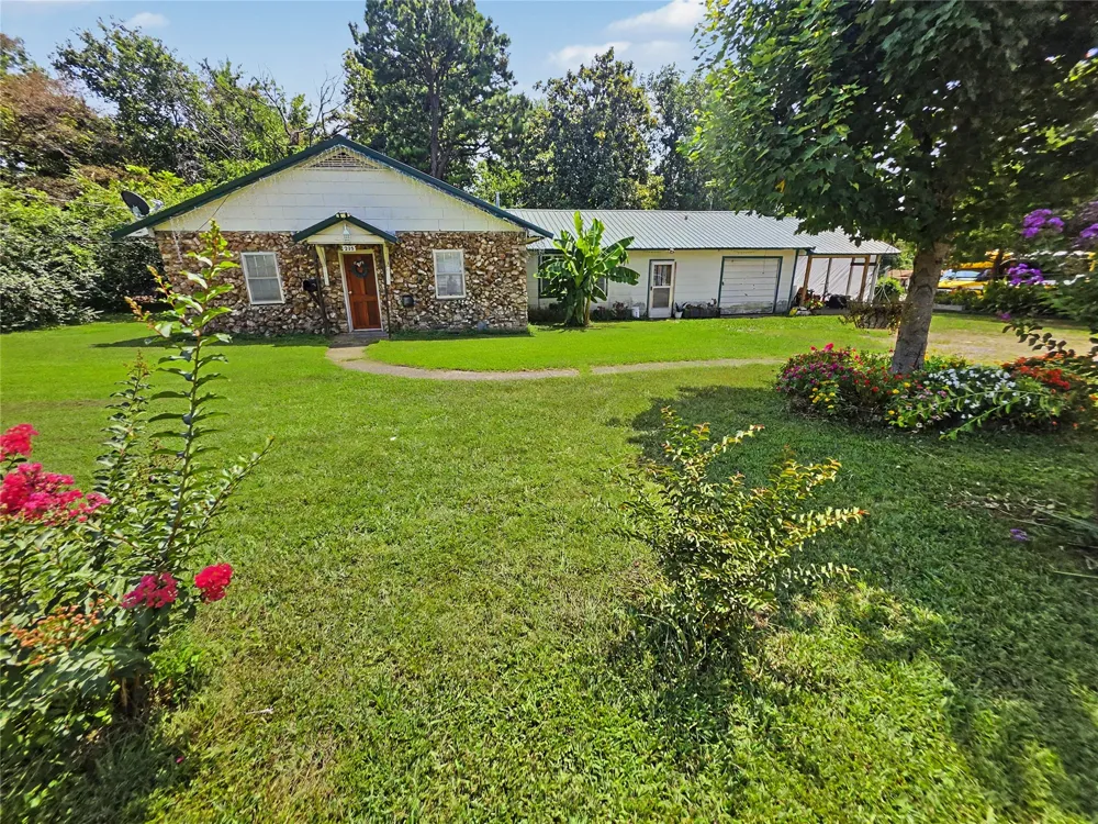 233 North Street Tahlequah, OK 74464