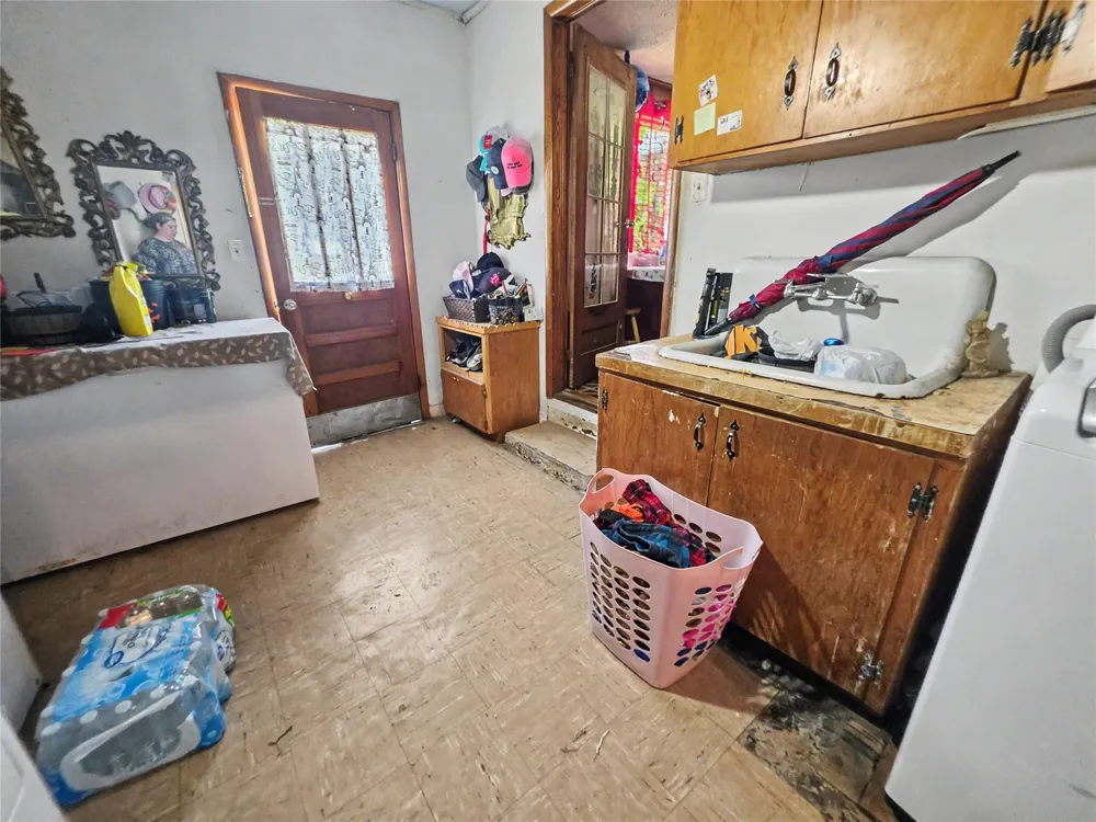 233 North Street Tahlequah, OK 74464