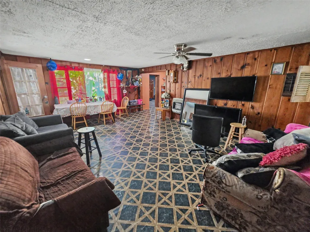 233 North Street Tahlequah, OK 74464