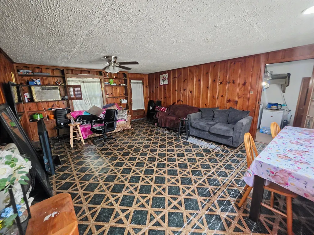 233 North Street Tahlequah, OK 74464
