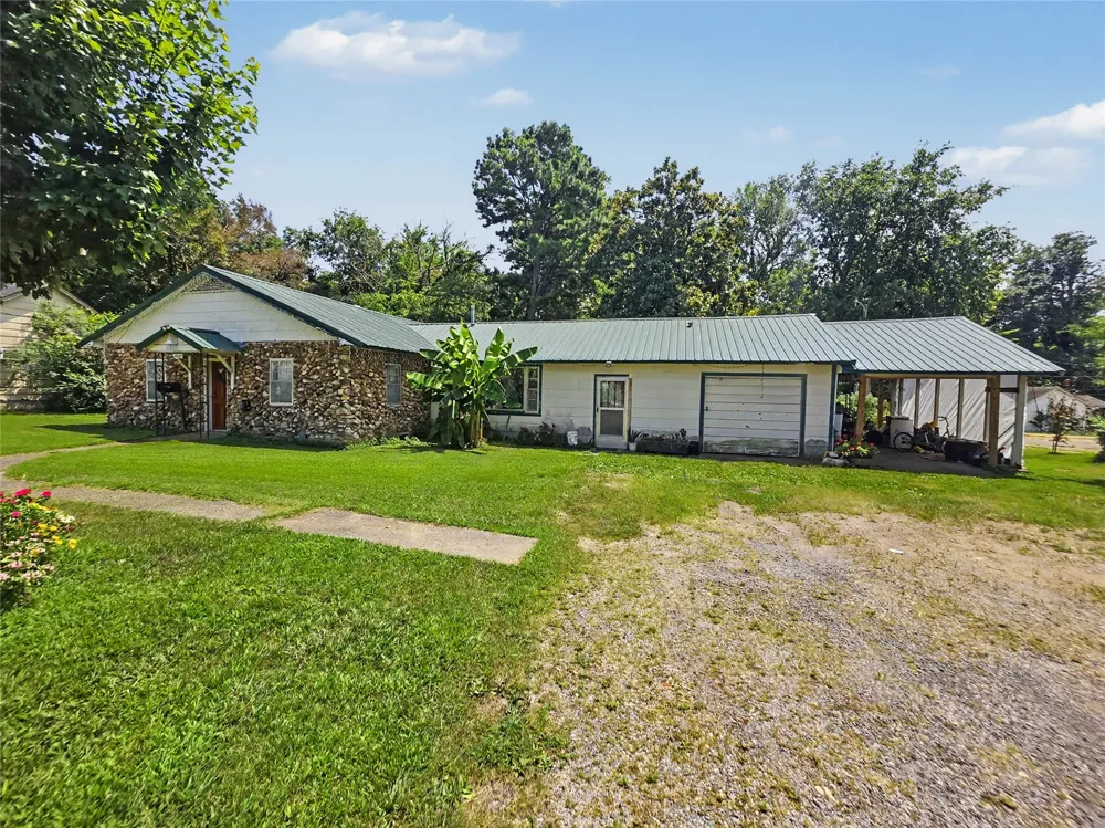 233 North Street Tahlequah, OK 74464