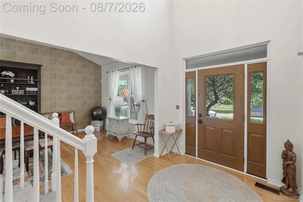 505 E Peninsula Court Oxford Charter Township, MI 48371