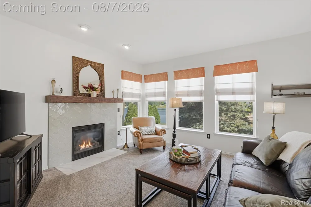 505 E Peninsula Court Oxford Charter Township, MI 48371
