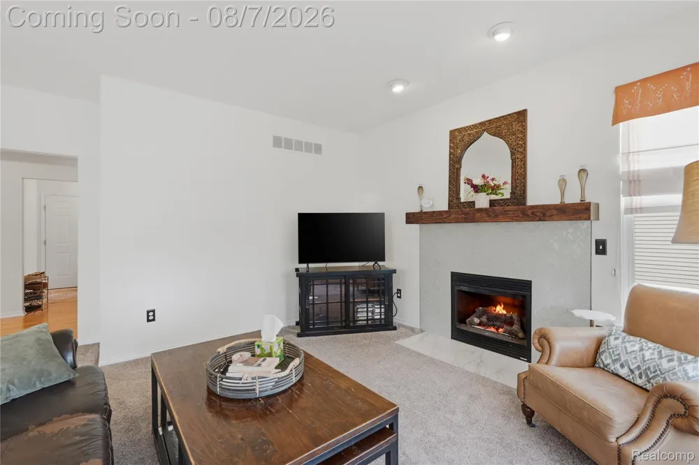 505 E Peninsula Court Oxford Charter Township, MI 48371