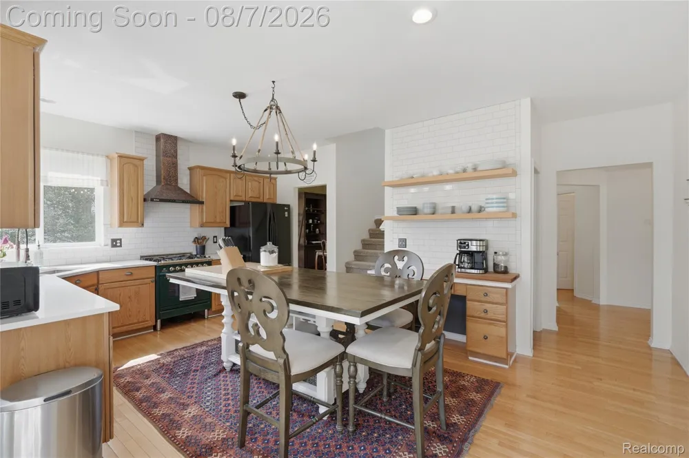 505 E Peninsula Court Oxford Charter Township, MI 48371