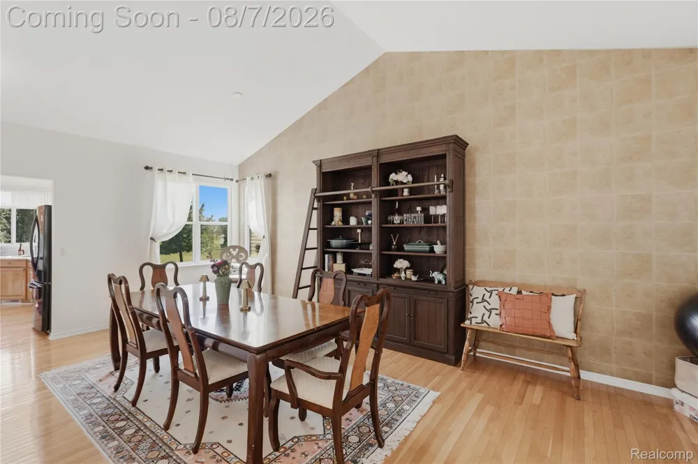 505 E Peninsula Court Oxford Charter Township, MI 48371