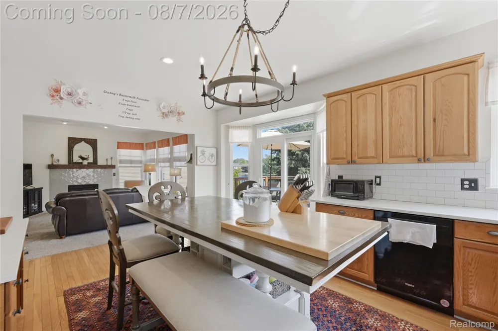 505 E Peninsula Court Oxford Charter Township, MI 48371