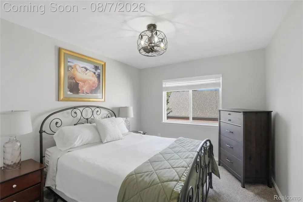 505 E Peninsula Court Oxford Charter Township, MI 48371