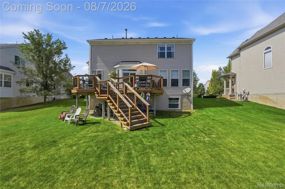 505 E Peninsula Court Oxford Charter Township, MI 48371