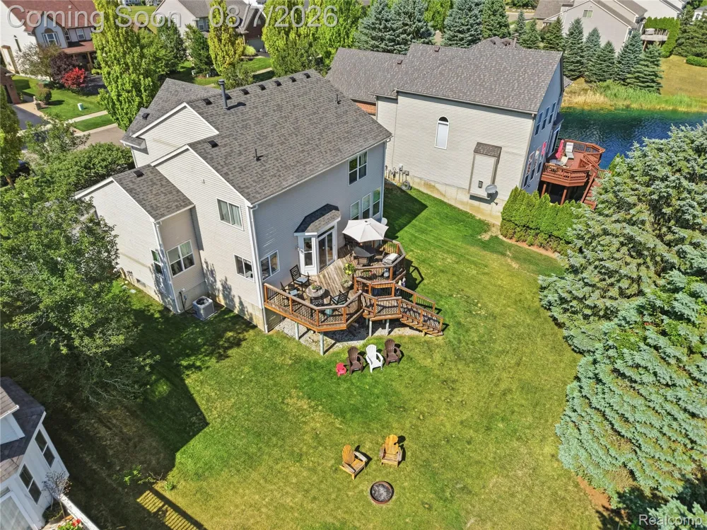 505 E Peninsula Court Oxford Charter Township, MI 48371