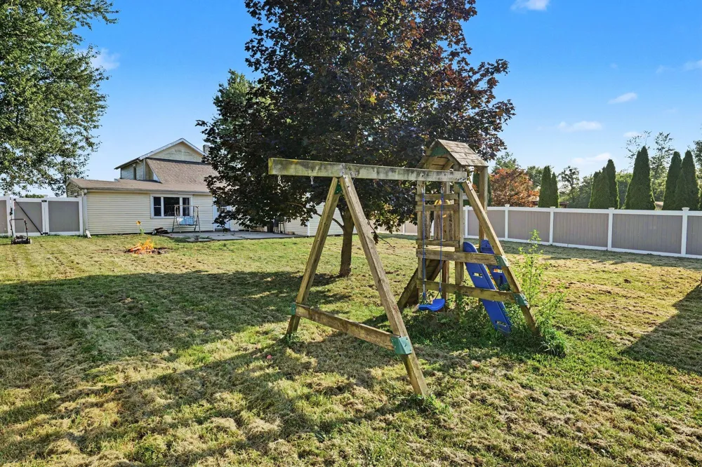 510 W Elm Street Reading City, MI 49274