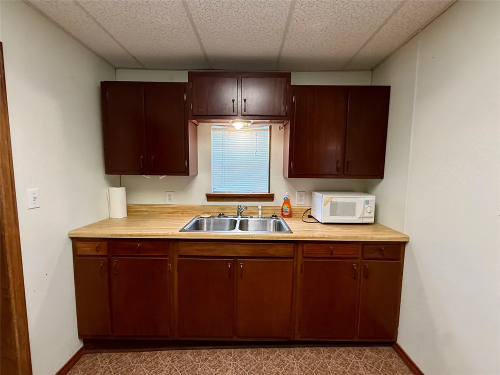 301 Cedar Point Circle Gordonville, TX 76245