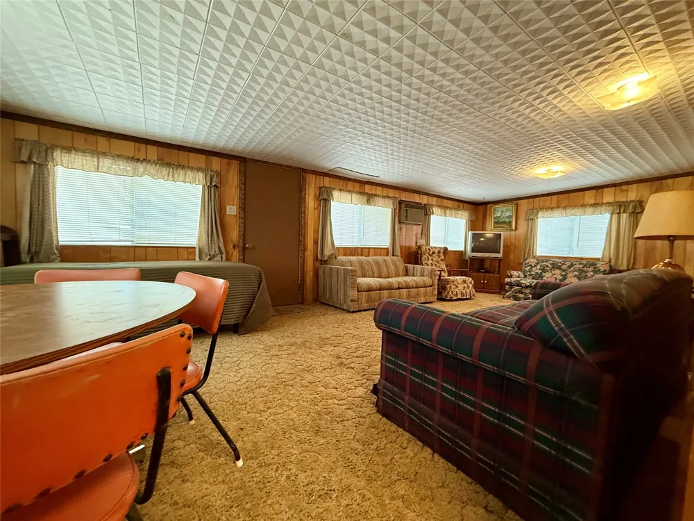 301 Cedar Point Circle Gordonville, TX 76245