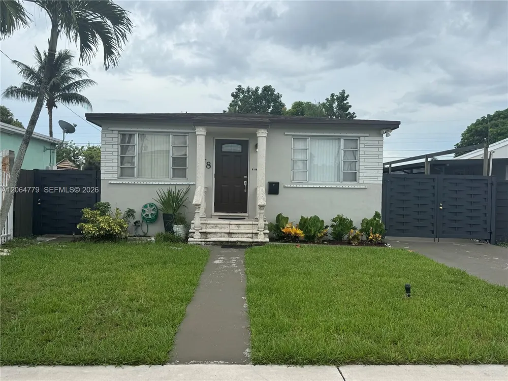 648 E 40th ST Hialeah, FL 33013