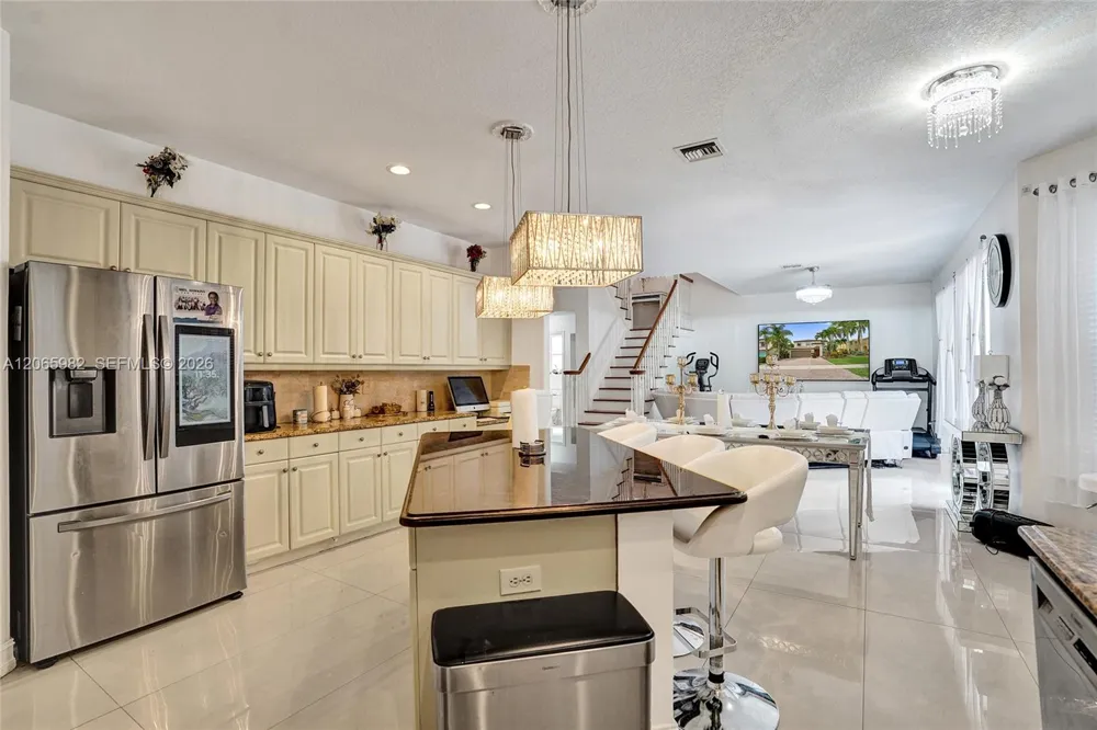9078 Alexandra Cir Wellington, FL 33414