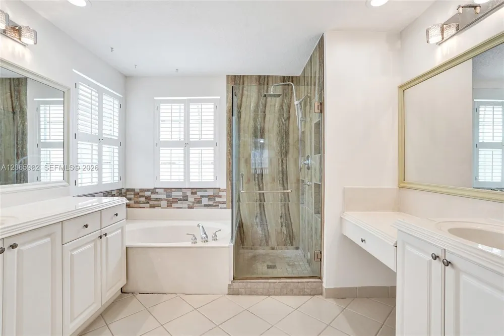 9078 Alexandra Cir Wellington, FL 33414