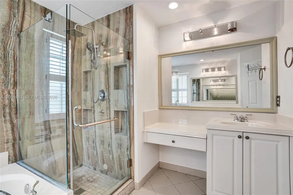 9078 Alexandra Cir Wellington, FL 33414