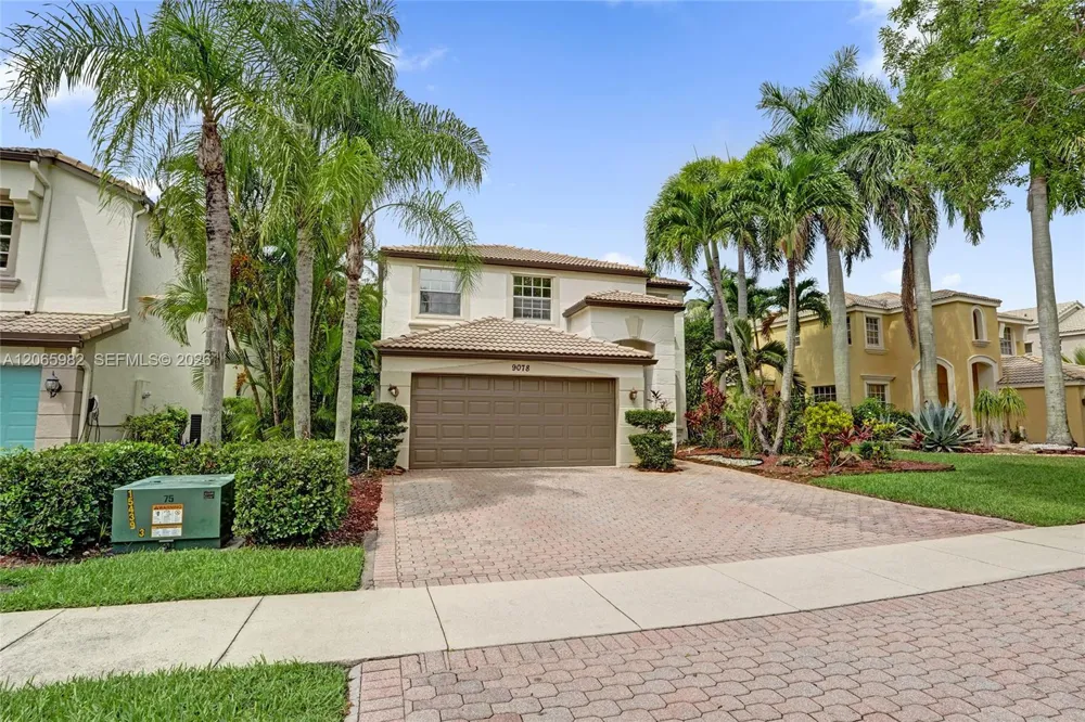 9078 Alexandra Cir Wellington, FL 33414