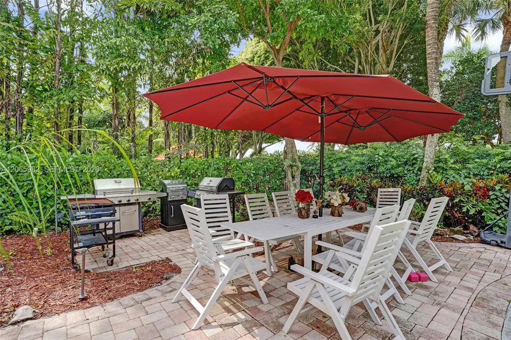 9078 Alexandra Cir Wellington, FL 33414