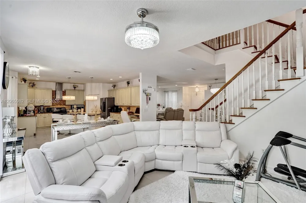 9078 Alexandra Cir Wellington, FL 33414