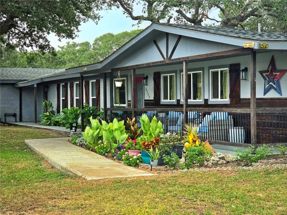 3249 Pruitt Road Ingleside, TX 78362