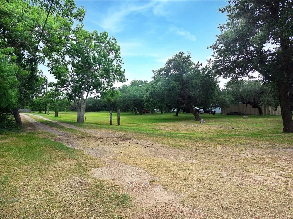 3249 Pruitt Road Ingleside, TX 78362