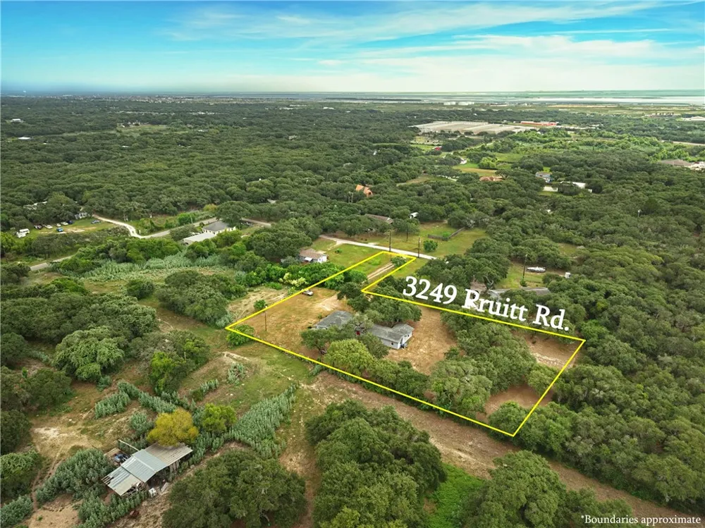 3249 Pruitt Road Ingleside, TX 78362