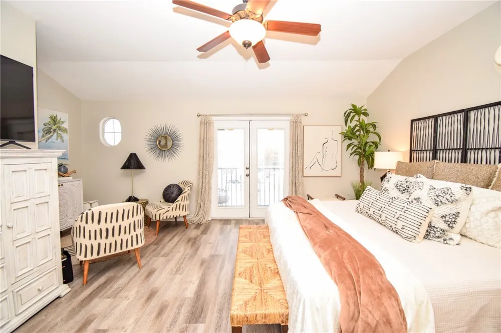 15422 Seamount Cay Court #203 Corpus Christi, TX 78418