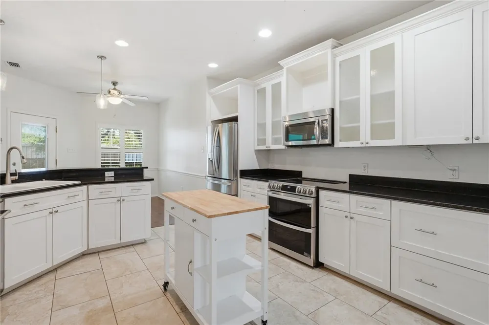 81 Astor Circle Fulton, TX 78358