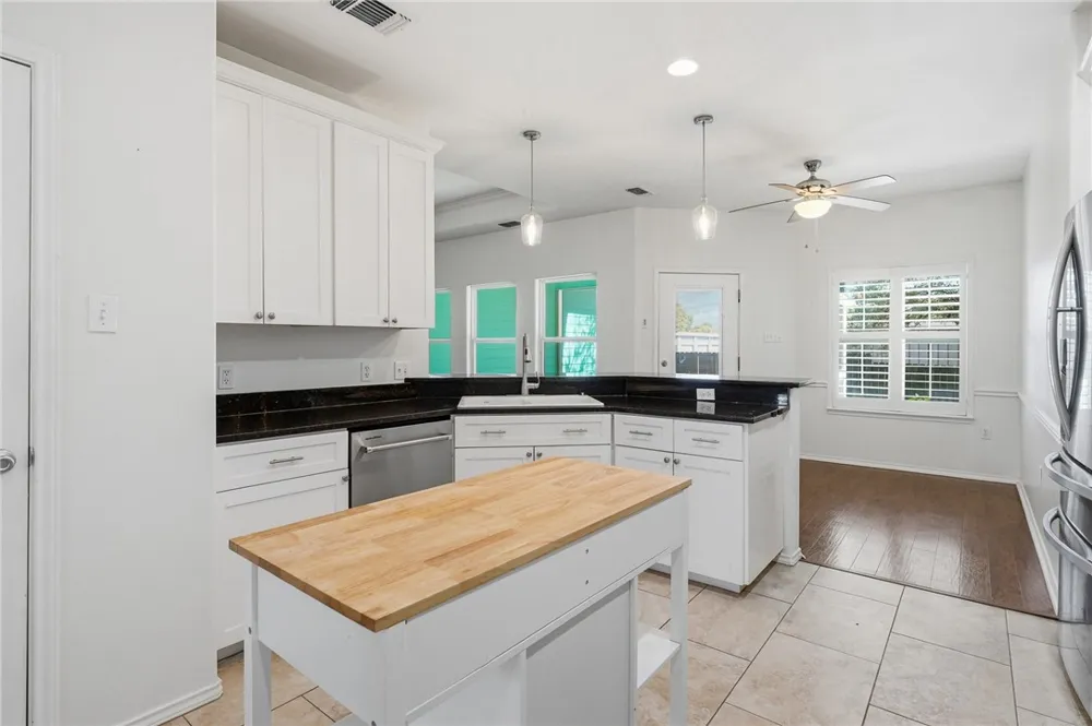 81 Astor Circle Fulton, TX 78358