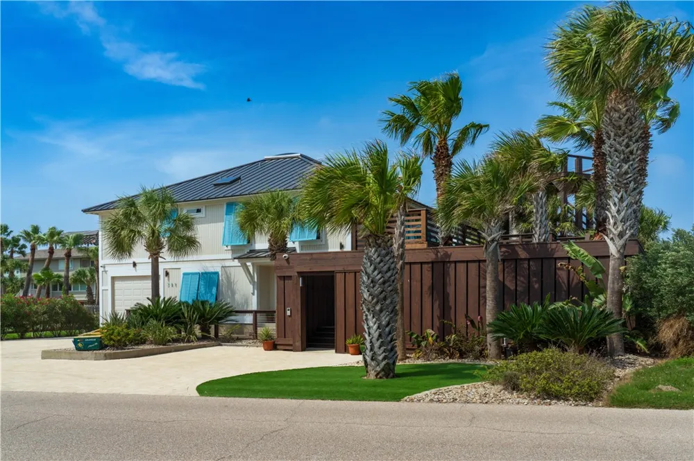 541 Channel View Drive Port Aransas, TX 78373