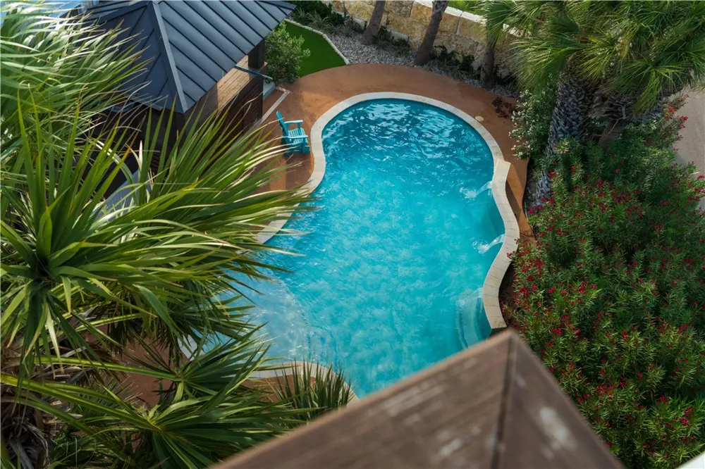 541 Channel View Drive Port Aransas, TX 78373