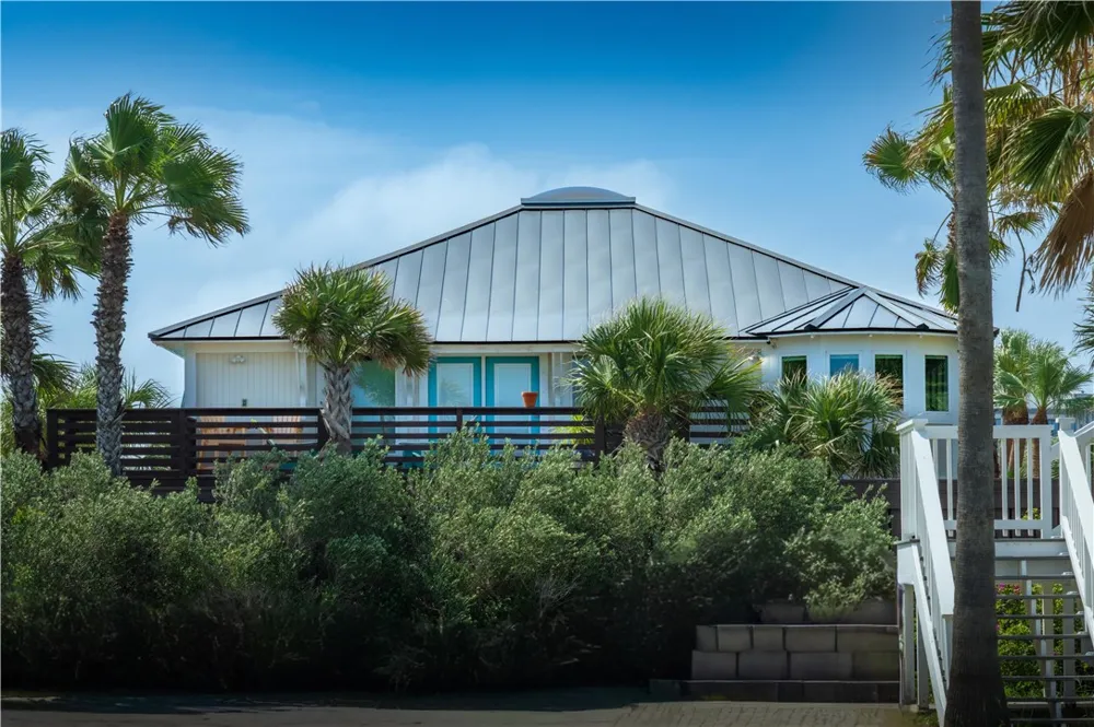 541 Channel View Drive Port Aransas, TX 78373