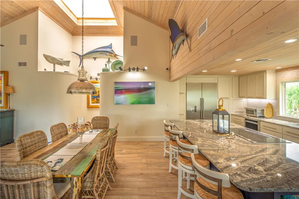 541 Channel View Drive Port Aransas, TX 78373