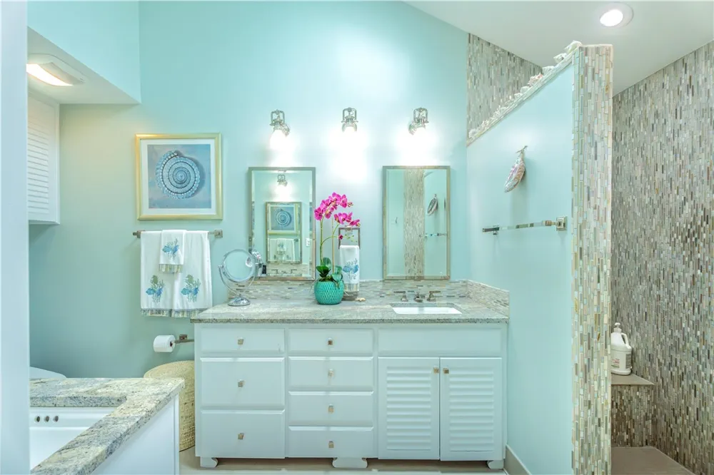 541 Channel View Drive Port Aransas, TX 78373