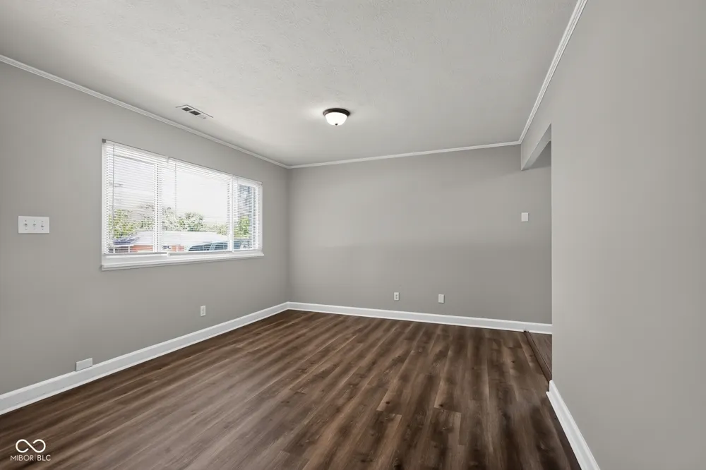 222 Grovewood Drive Beech Grove, IN 46107