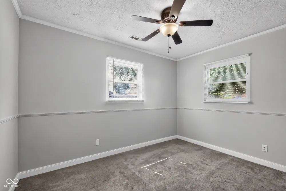 222 Grovewood Drive Beech Grove, IN 46107