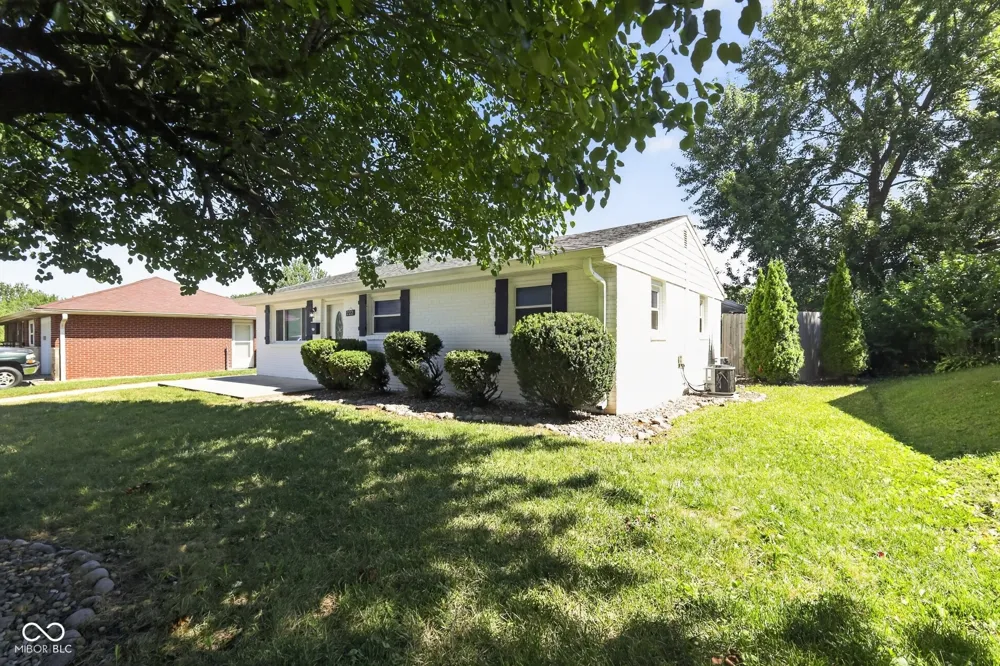 222 Grovewood Drive Beech Grove, IN 46107