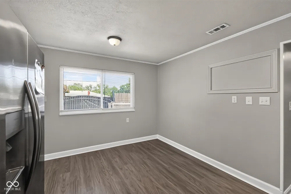 222 Grovewood Drive Beech Grove, IN 46107