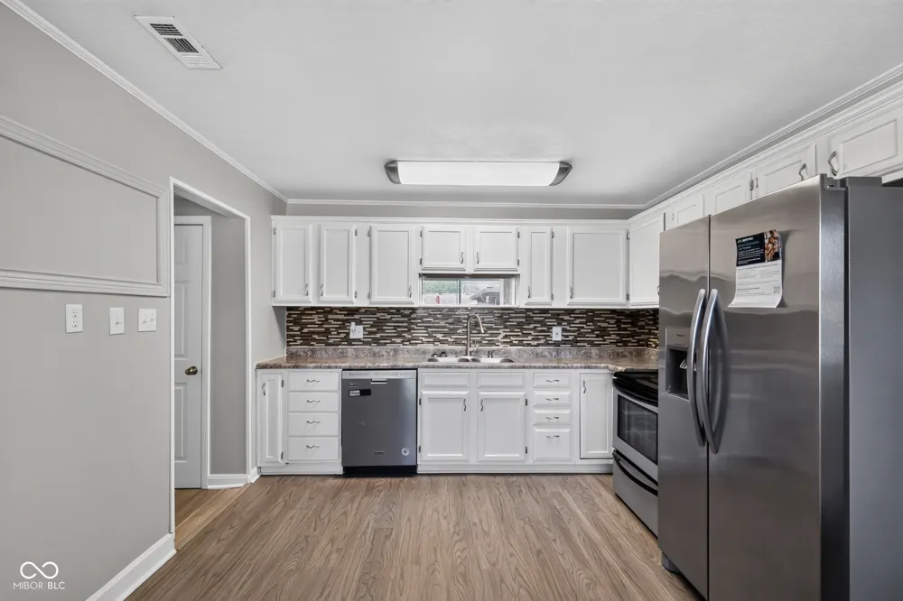 222 Grovewood Drive Beech Grove, IN 46107