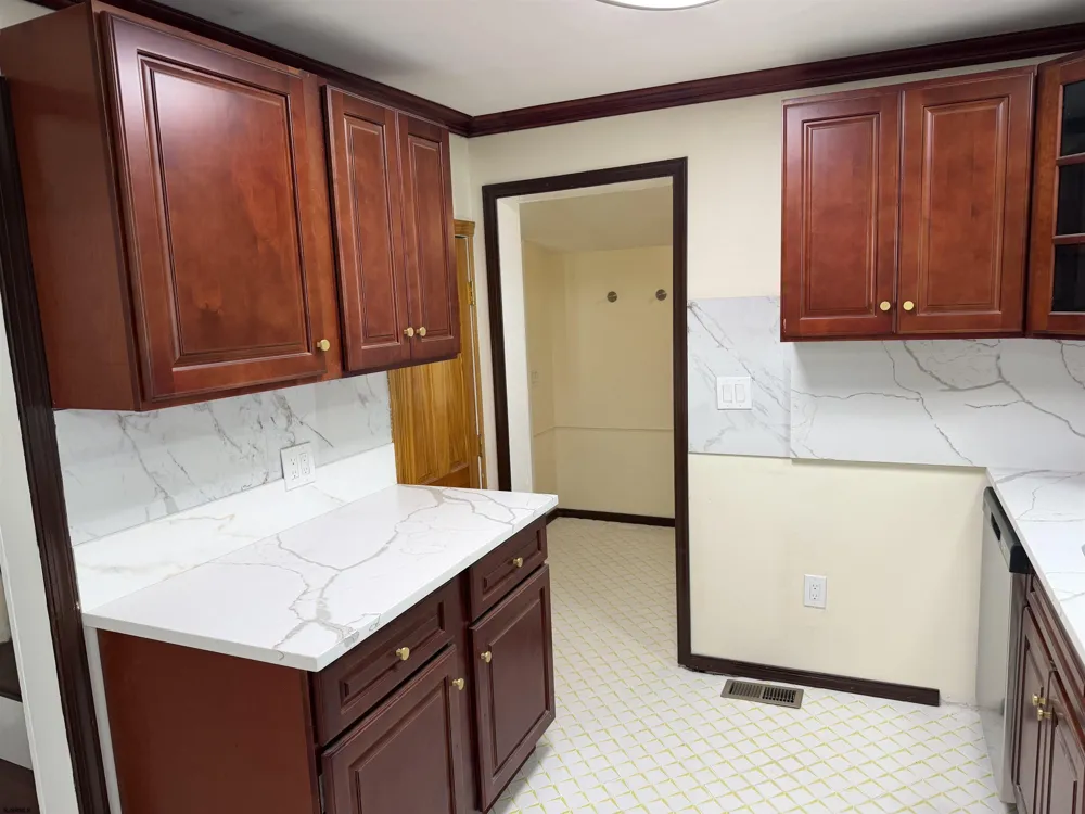232 Saint James Pl Northfield, NJ 08225