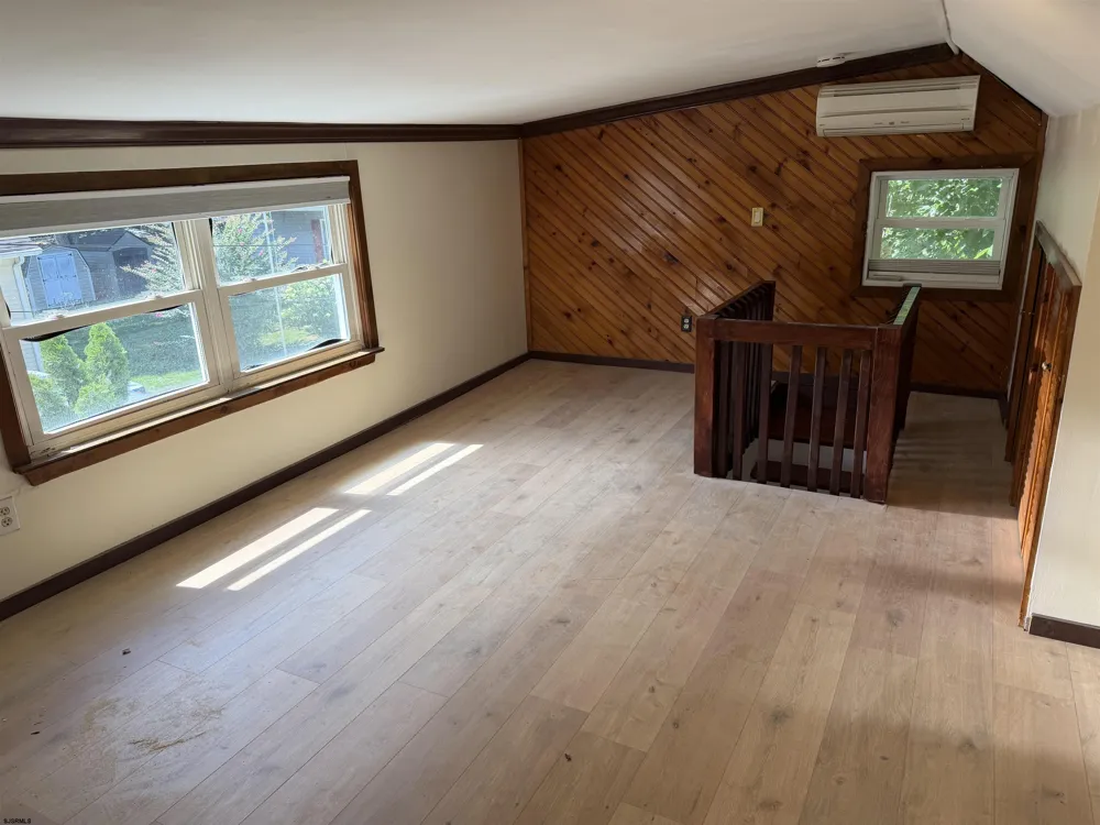 232 Saint James Pl Northfield, NJ 08225